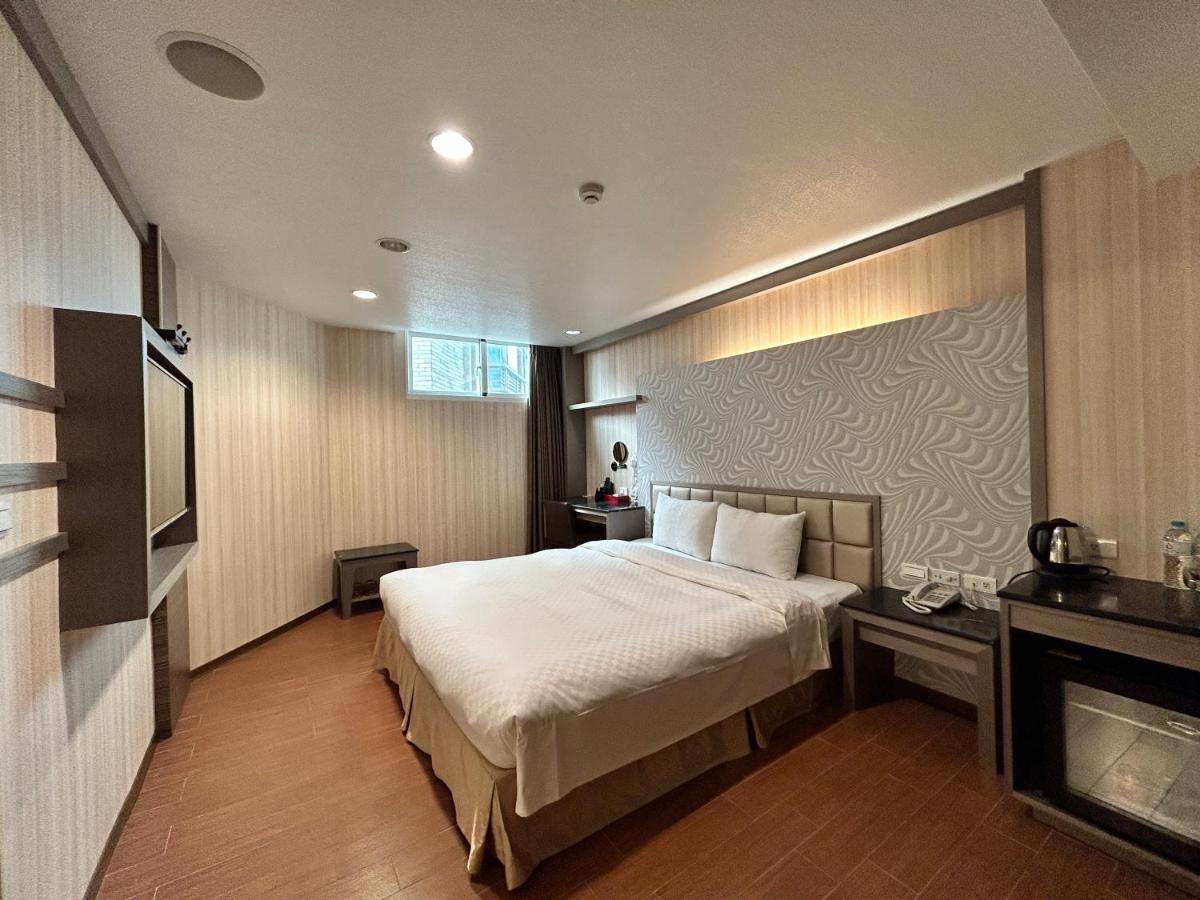 Hua Xiang Hotel -Zouying Kaohsziung Kültér fotó