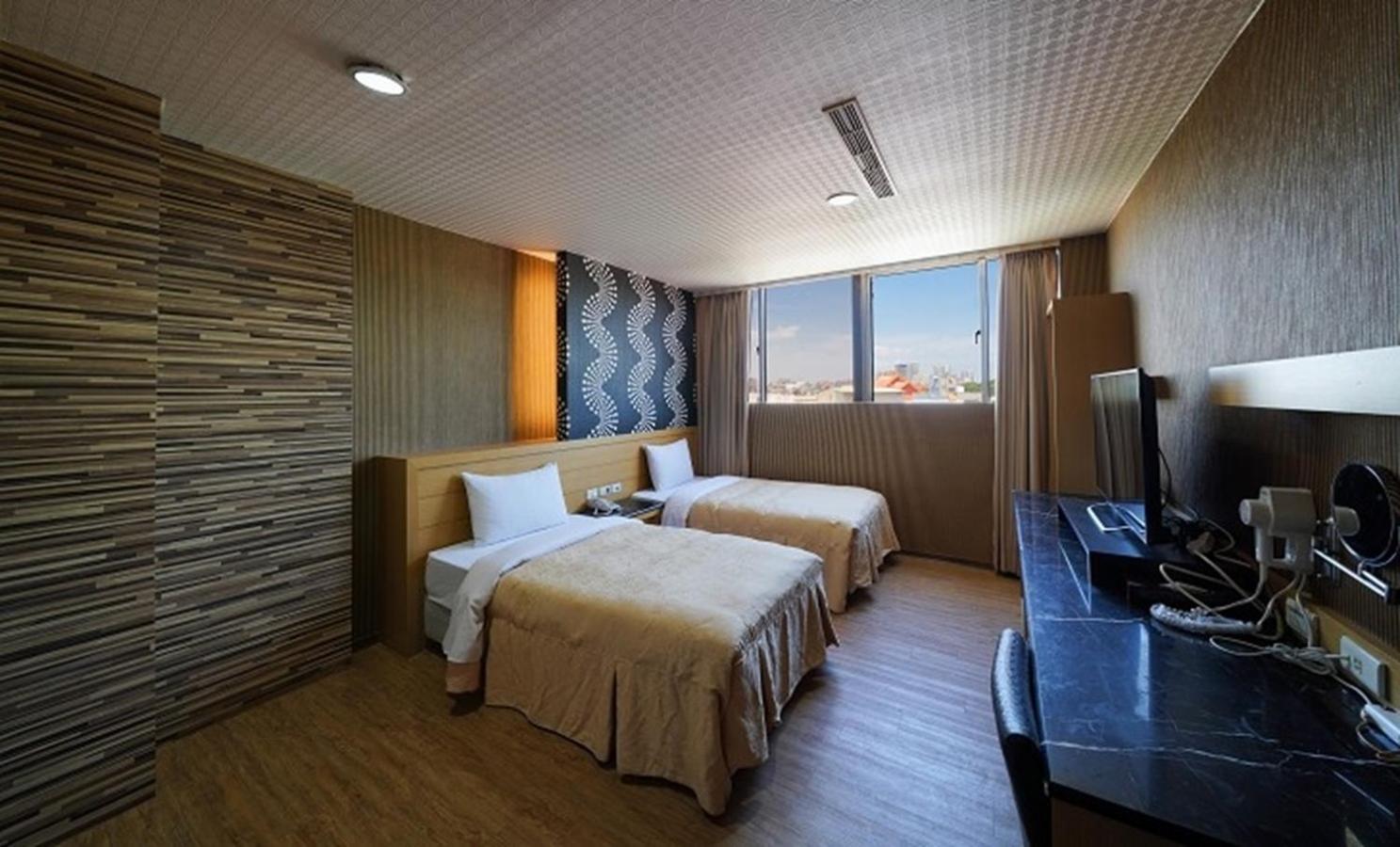 Hua Xiang Hotel -Zouying Kaohsziung Kültér fotó
