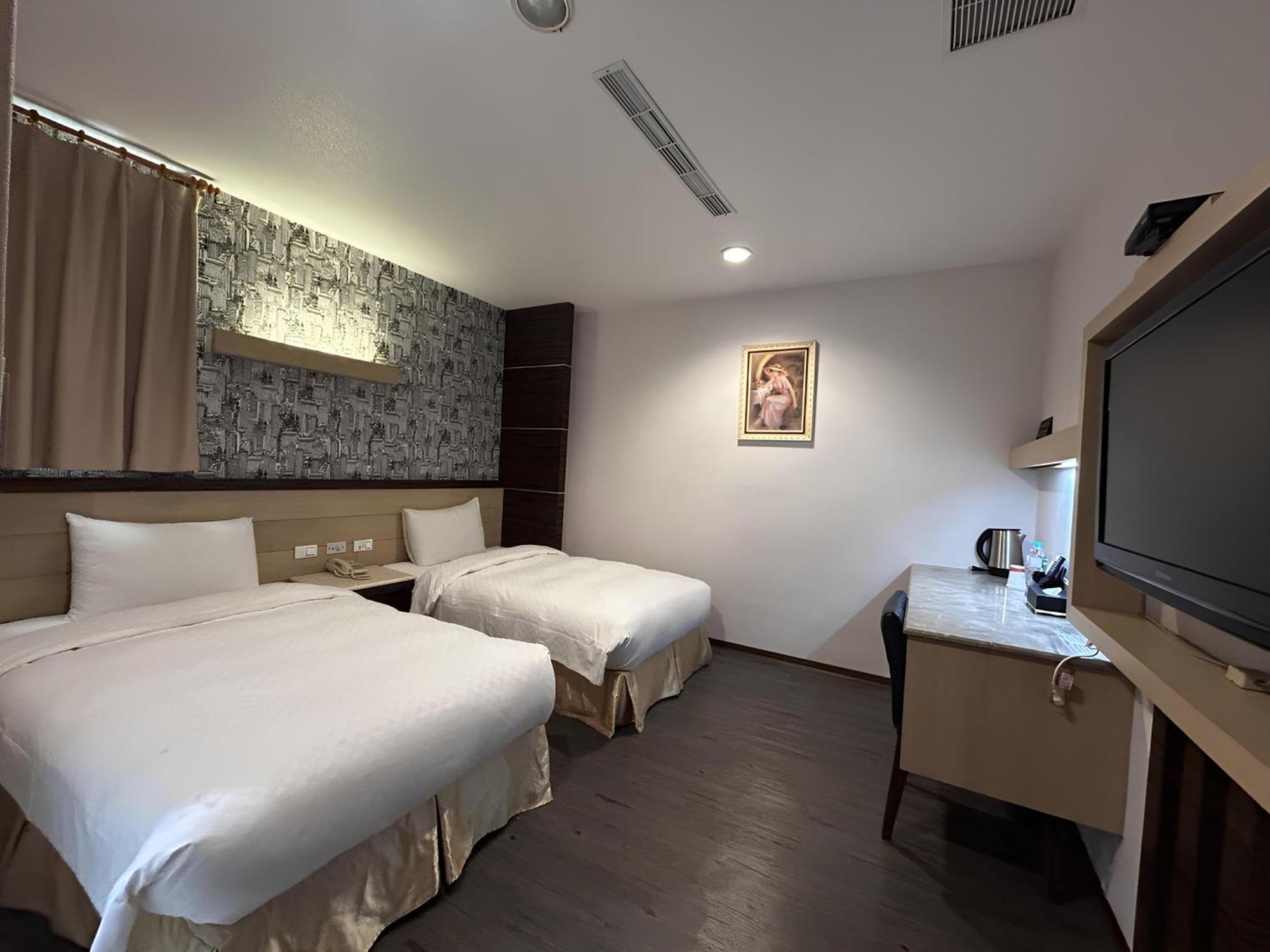 Hua Xiang Hotel -Zouying Kaohsziung Kültér fotó