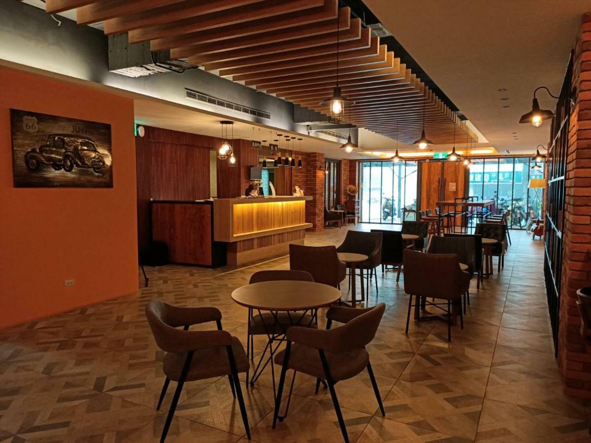 Hua Xiang Hotel -Zouying Kaohsziung Kültér fotó